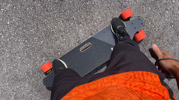 Riding Photo of Meepo Go